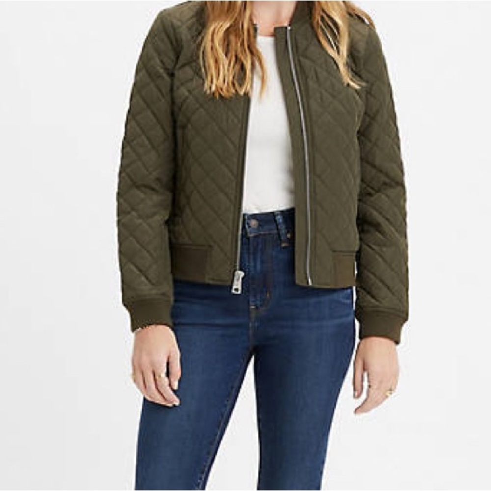 Levi’s diamond Quilted army green fall jacket size medium